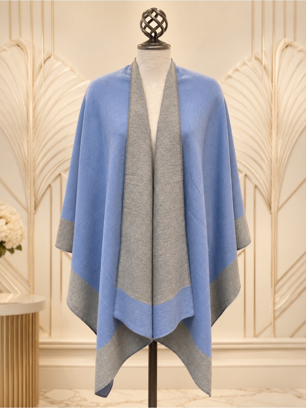 🆕😍Lux sky Blue /Lite Gray Reversable 2 Tone Cape